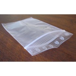 LOT DE 100 SACHETS ZIP PLASTIQUE 6x9CM PAPETERIE